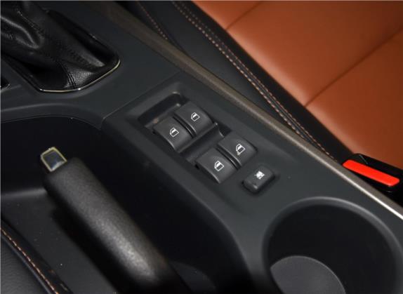 海马S5 2016款 1.5T CVT创享版 车厢座椅   门窗控制