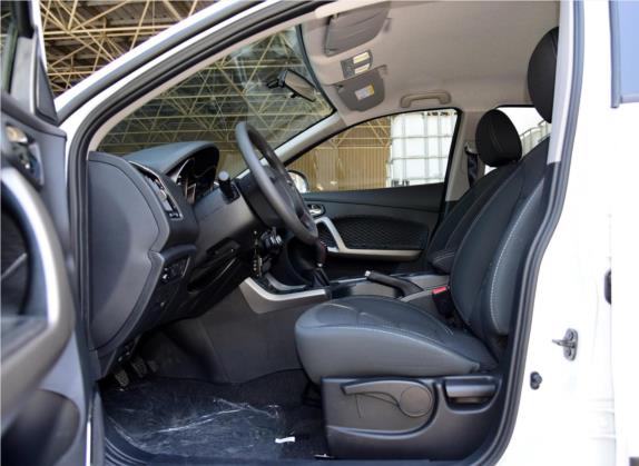 海马S5 2017款 强动力版 1.5T 手动舒适型 车厢座椅   前排空间