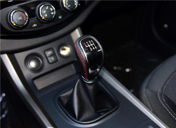 海马S5 2017款 强动力版 1.5T 手动舒适型 中控类   挡把
