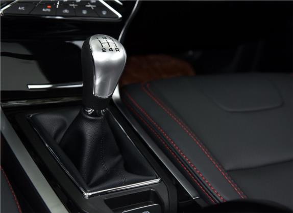 海马S5青春版 2017款 1.6L 手动尊贵型 中控类   挡把
