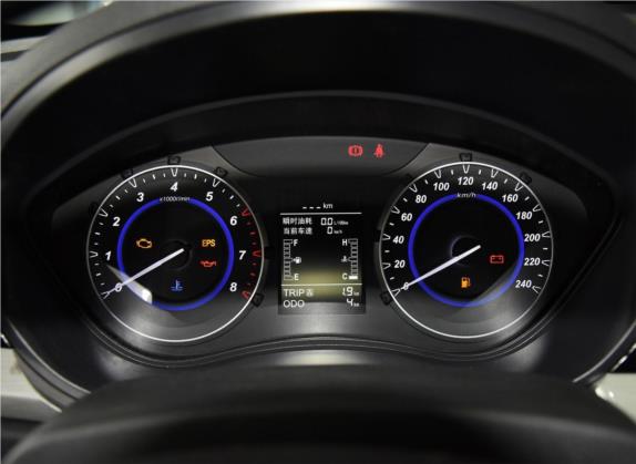 海马S5青春版 2017款 1.6L 手动豪华型 中控类   仪表盘