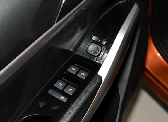 海马S5青春版 2018款 1.6L CVT豪华型 车厢座椅   门窗控制