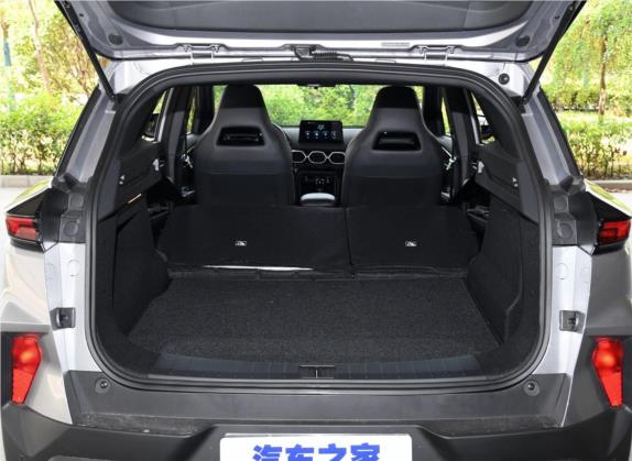 海马8S 2020款 1.6TGDI 手动精英型 车厢座椅   后备厢