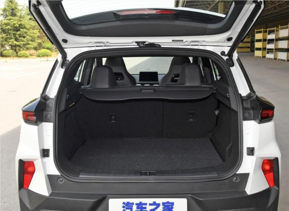 海马8S 2020款 1.6TGDI 自动豪华型 车厢座椅   后备厢