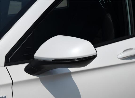 海马8S 2020款 1.6TGDI 自动豪华型 外观细节类   外后视镜