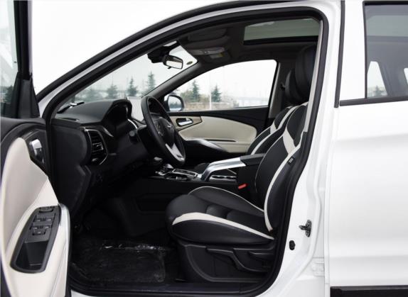 海马6P 2021款 1.2T PHEV 长续航豪华型 车厢座椅   前排空间
