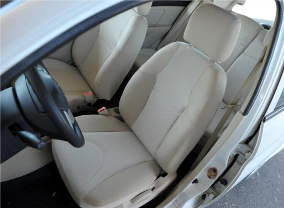 海马王子 2010款 1.0L 进取型 车厢座椅   前排空间