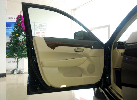 华泰B11 2011款 1.8T 手动舒适汽油版 车厢座椅   前门板