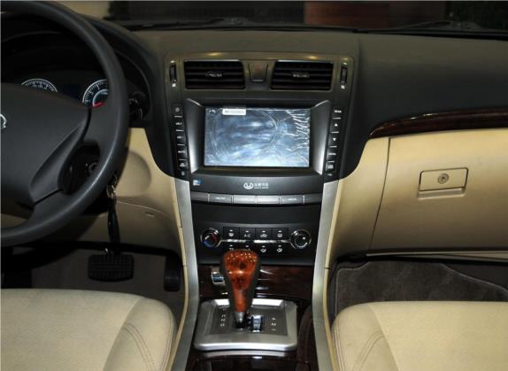 华泰B11 2011款 1.8T 自动舒适汽油版 中控类   中控台