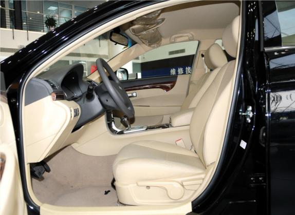 华泰B11 2011款 1.8T 自动舒适汽油版 车厢座椅   前排空间