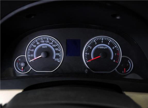 华泰B11 2011款 1.8T 自动舒适汽油版 中控类   仪表盘
