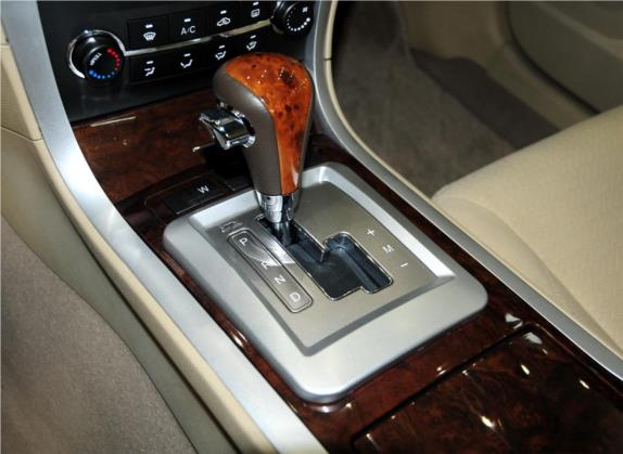 华泰B11 2011款 1.8T 自动舒适汽油版 中控类   挡把