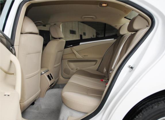 路盛E70 2013款 2.0L 手动舒适型 车厢座椅   后排空间
