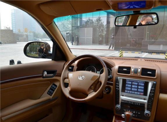 宝利格 2012款 2.0T 自动两驱行政版 中控类   驾驶位
