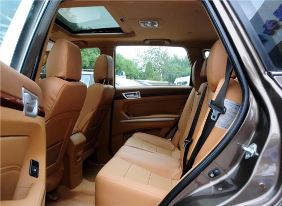 宝利格 2012款 1.8T 手动两驱智汇版 车厢座椅   后排空间