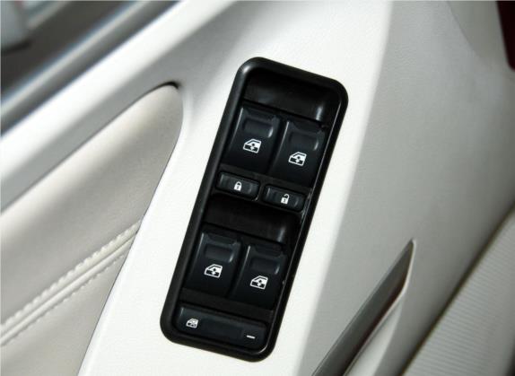 宝利格 2012款 1.8T 手动两驱爱国版 车厢座椅   门窗控制