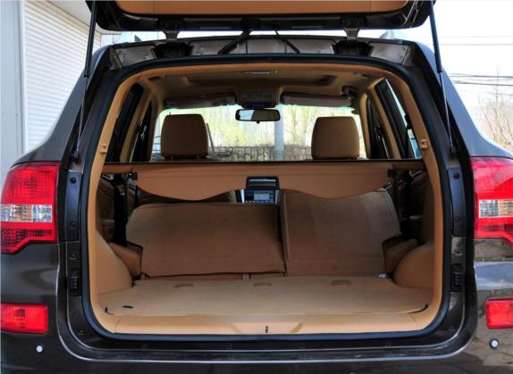 宝利格 2012款 1.8T 自动两驱行政版 车厢座椅   后备厢