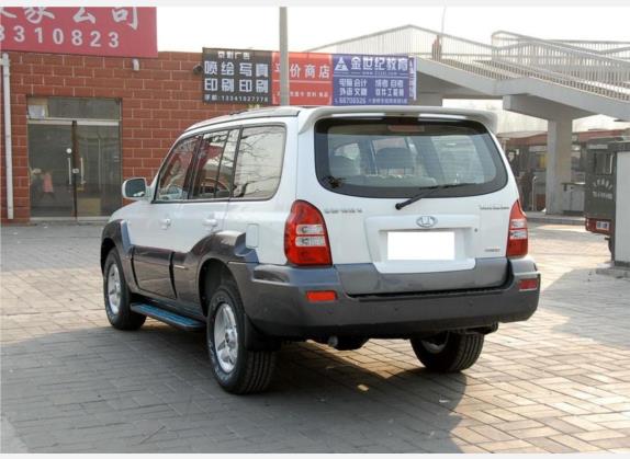 特拉卡 2008款 2.4L 手动四驱豪华 外观   斜后