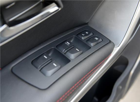 圣达菲 2015款 1.5T 汽油手动两驱豪华型 车厢座椅   门窗控制