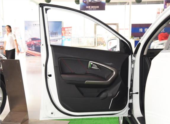 圣达菲 2016款 1.5T 汽油自动两驱精英型 车厢座椅   前门板