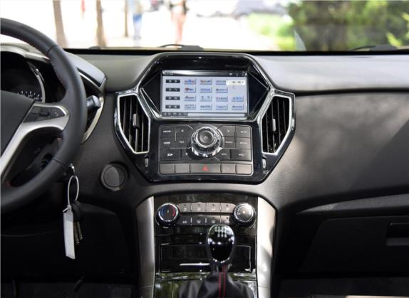 圣达菲 2016款 1.5T 汽油手动两驱精英型 中控类   中控台