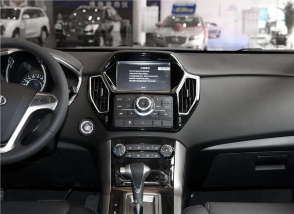 圣达菲 2016款 1.5T 汽油自动两驱智享i3型 中控类   中控台