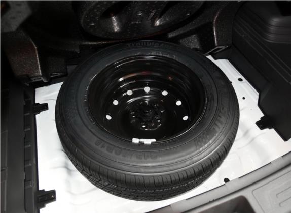 圣达菲 2016款 1.5T 汽油自动两驱智享i3型 其他细节类   备胎