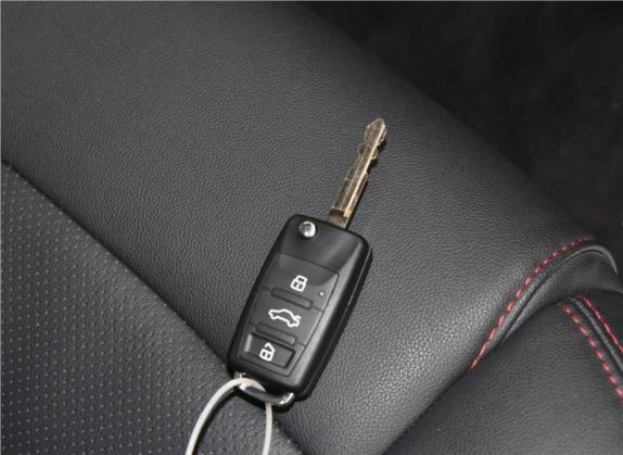 圣达菲 2017款 1.5T 汽油手动两驱精英型 其他细节类   钥匙