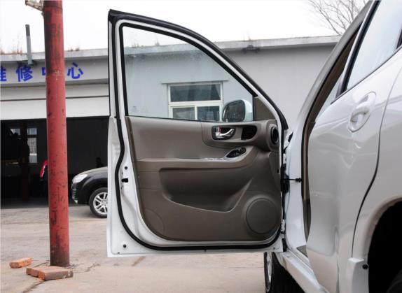 圣达菲经典 2012款 2.0L 汽油手动两驱舒适型 车厢座椅   前门板