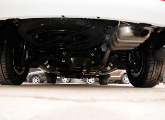 圣达菲经典 2012款 2.0L 汽油手动两驱舒适型 其他细节类   后悬架