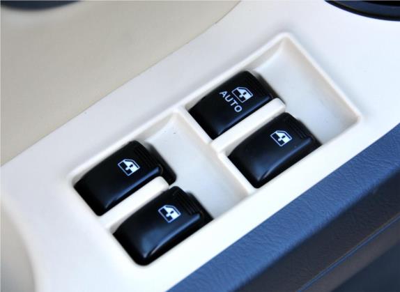 圣达菲经典 2012款 1.8T 汽油自动尊贵型 车厢座椅   门窗控制