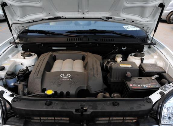圣达菲经典 2012款 2.7L 汽油自动四驱旗舰型 其他细节类   发动机舱