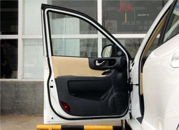 圣达菲经典 2012款 2.7L 汽油自动四驱旗舰型 车厢座椅   前门板