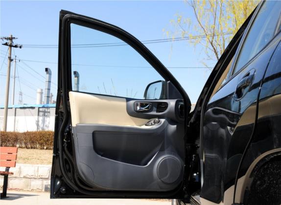 圣达菲经典 2013款 1.8T 汽油手动两驱导航版 车厢座椅   前门板