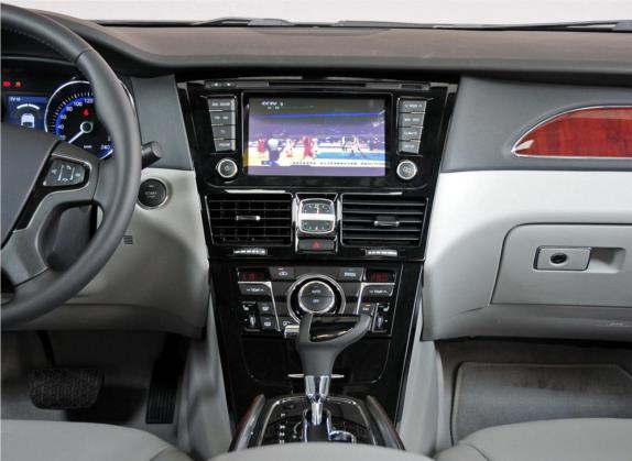 红旗H7 2013款 3.0L 豪华型 中控类   中控台