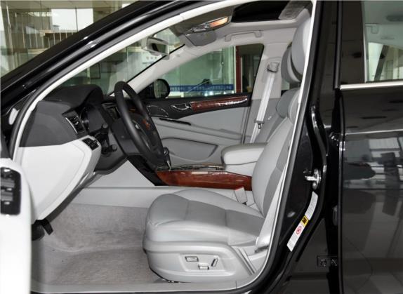 红旗H7 2015款 2.0T 豪华型 车厢座椅   前排空间