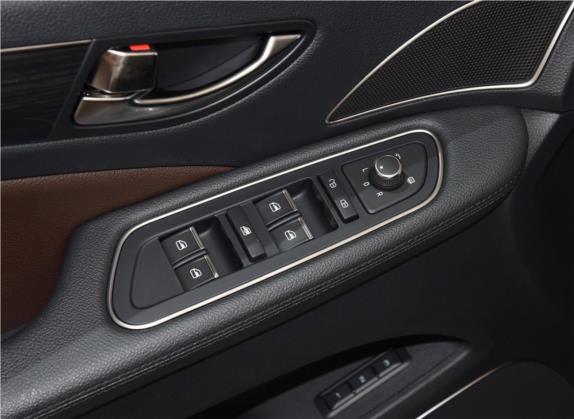 红旗H7 2018款 1.8T 舒适版 车厢座椅   门窗控制
