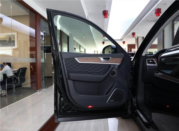 红旗HS7 2019款 3.0T 自动四驱旗悦版 车厢座椅   前门板