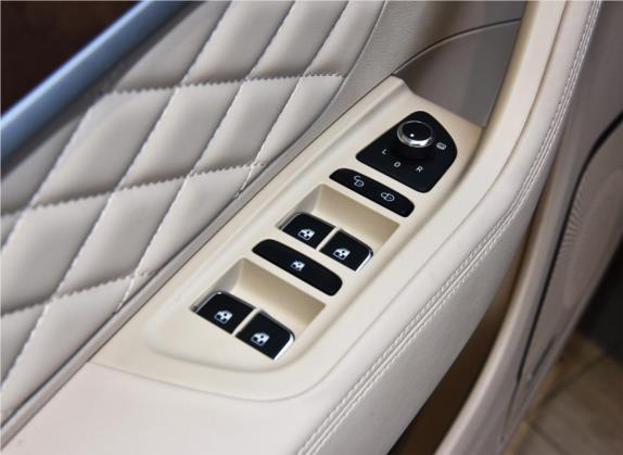 红旗HS7 2019款 3.0T 自动四驱智联旗领版 车厢座椅   门窗控制