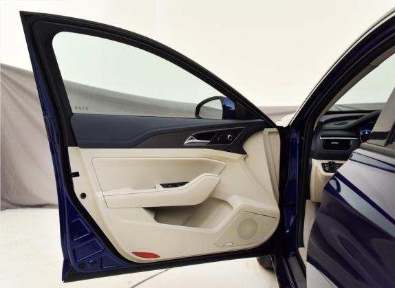 红旗H5经典 2020款 1.8T 自动智联旗领版 车厢座椅   前门板