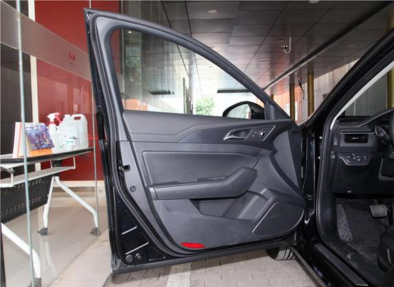 红旗H5经典 2020款 1.8T 自动智联旗韵版 车厢座椅   前门板