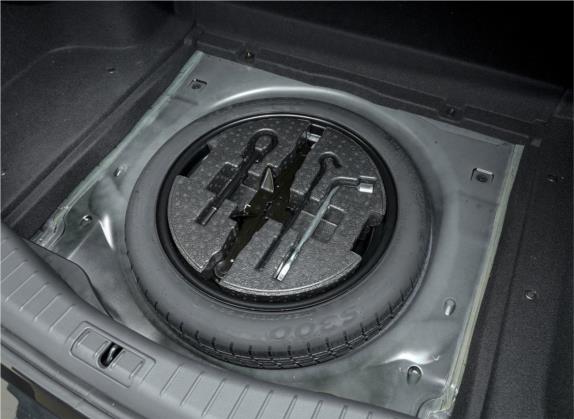 红旗H5经典 2020款 1.8T 自动智联旗畅版 其他细节类   备胎