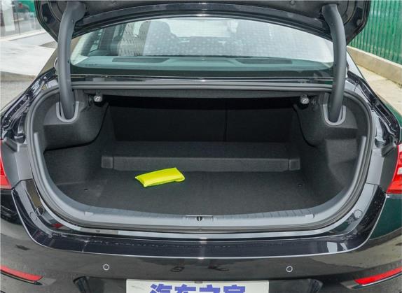 红旗H5经典 2020款 1.8T 自动智联旗畅版 车厢座椅   后备厢