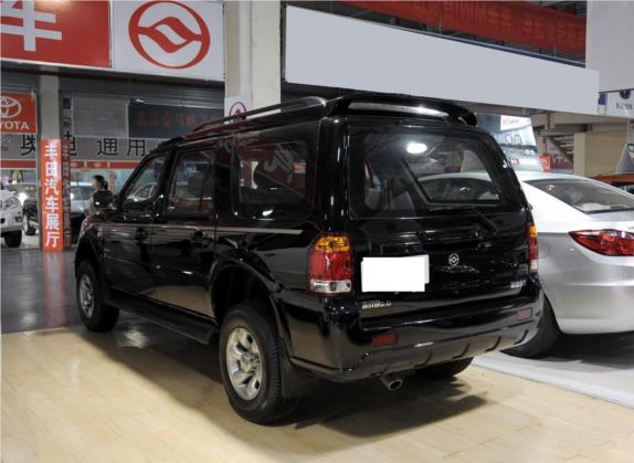 挑战者SUV 2010款 2.0L 两驱DD6490P 外观   斜后