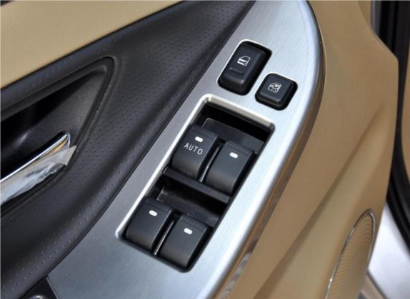 驭胜S350 2012款 2.4T 两驱豪华型7座 车厢座椅   门窗控制
