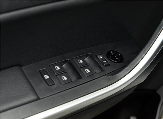 驭胜S350 2013款 2.0T 手动两驱汽油豪华版5座 车厢座椅   门窗控制