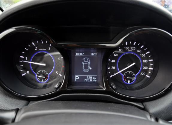 驭胜S350 2013款 2.4T 自动四驱柴油超豪华版5座 中控类   仪表盘
