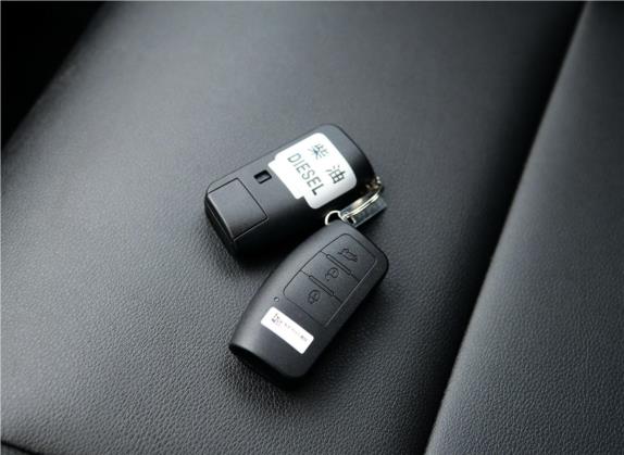 驭胜S350 2013款 2.4T 自动两驱柴油超豪华版7座 其他细节类   钥匙