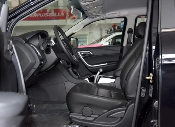 驭胜S350 2013款 2.4T 自动四驱柴油豪华版5座 车厢座椅   前排空间