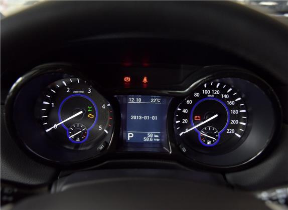 驭胜S350 2013款 2.4T 自动四驱柴油豪华版5座 中控类   仪表盘